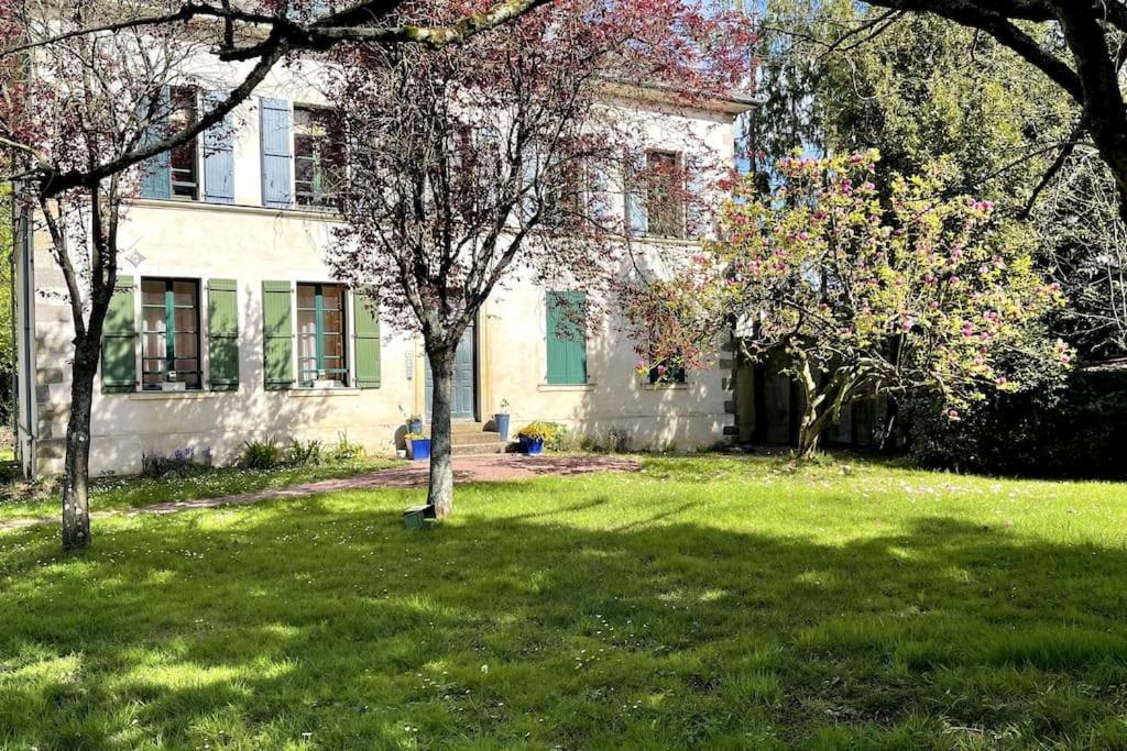 Le Manoir Mermoz : Appartement T2 Tout Equipe Rennes Buitenkant foto